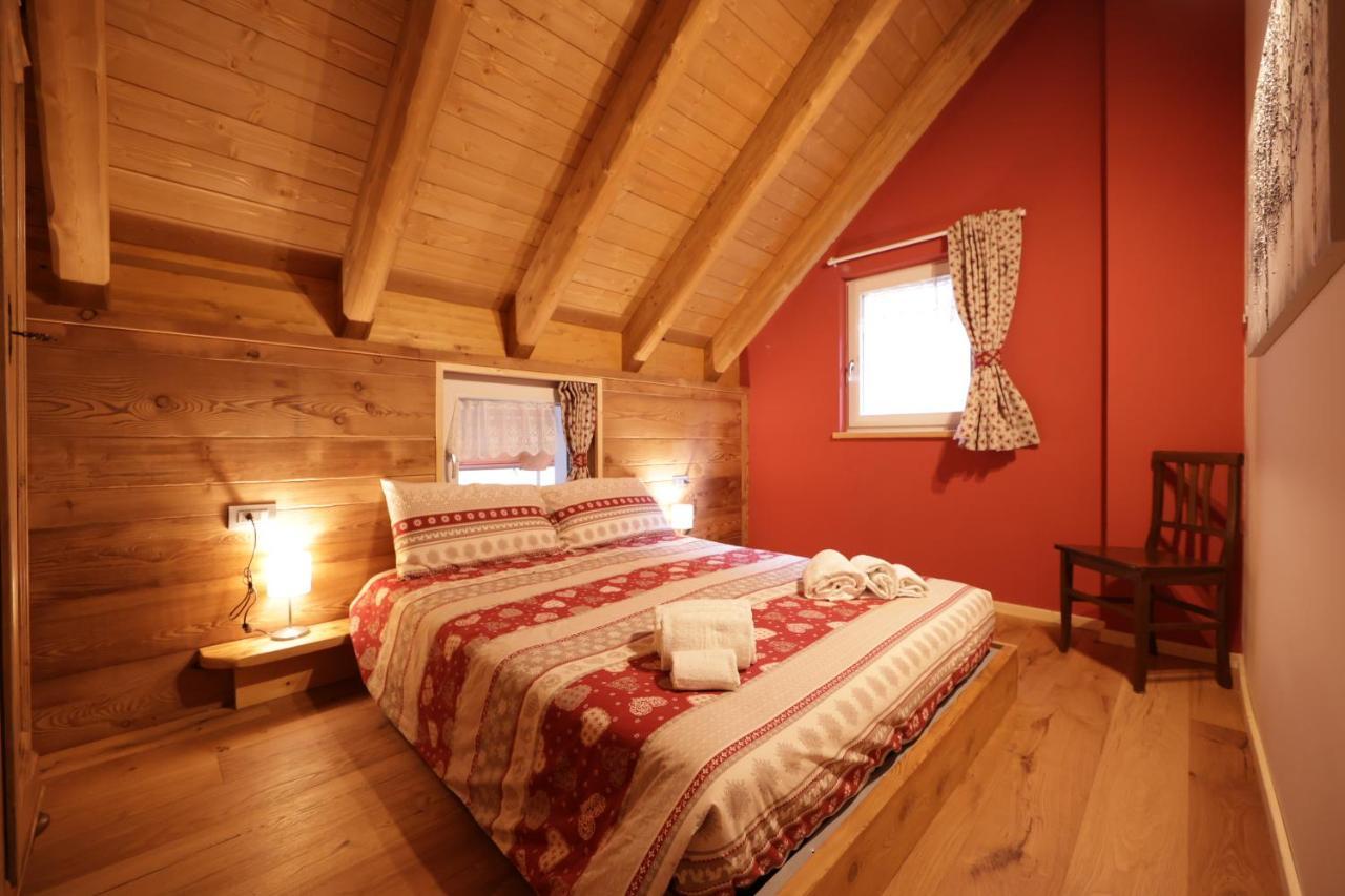 Casa Vacanze Le Falesie บาเชโน ภายนอก รูปภาพ